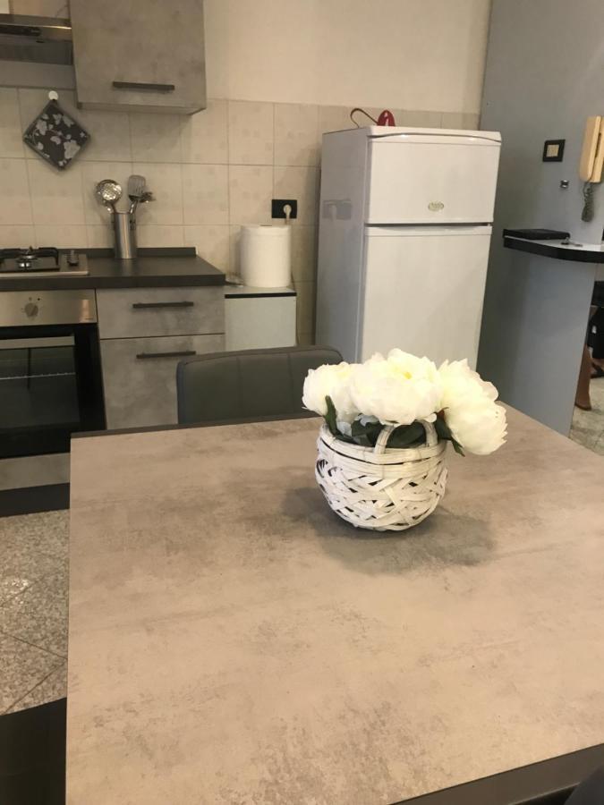 Appartamento Sulla Piazza 90 M Dal Mare Anzio Extérieur photo
